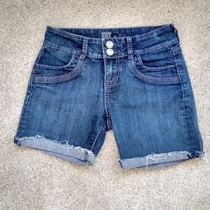 Kut from the Kloth Raw Hem Bermuda Shorts, size 4